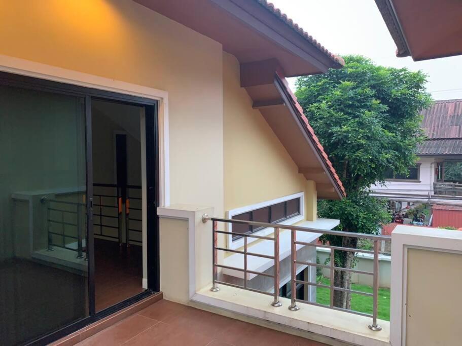 Preme House Boutique Villa San Sai Exterior photo